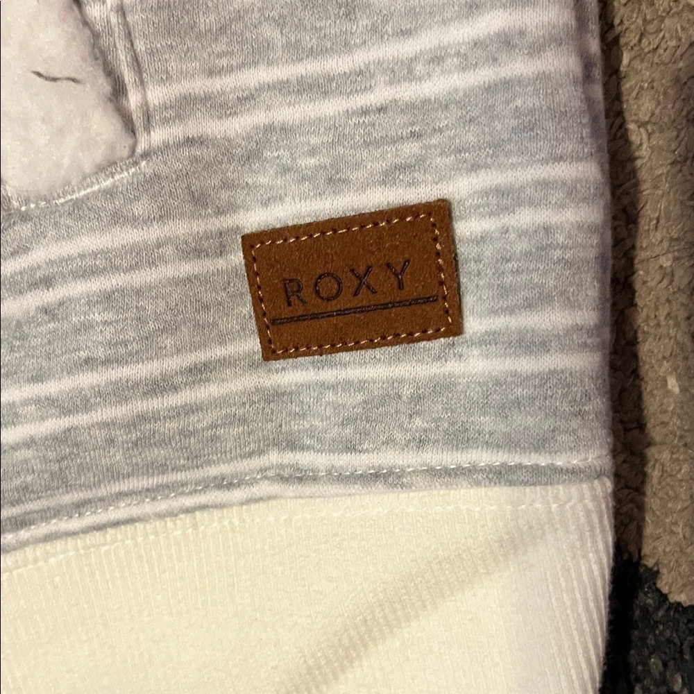 Roxy Light Gray Turtleneck Sweater - Picture 3 of 12